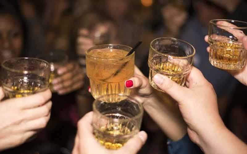 Alcohol consumption is positively associated with risk of several cancers