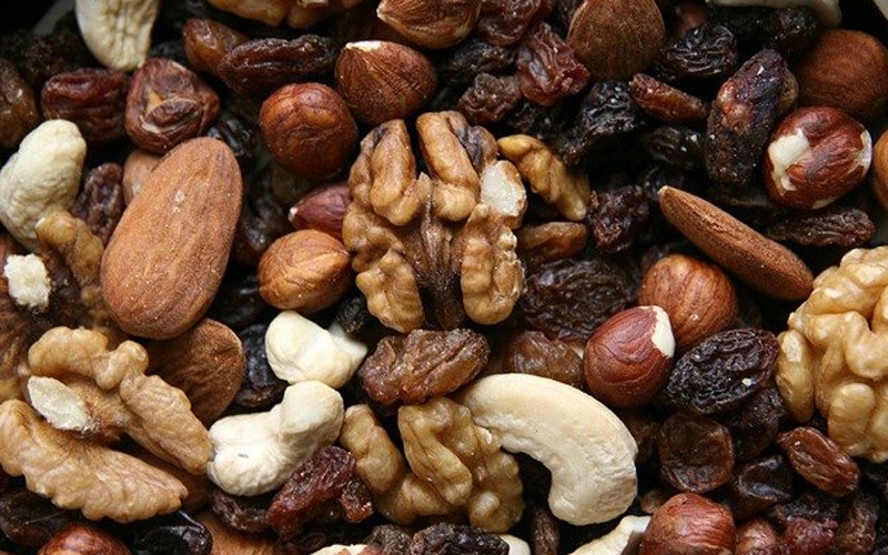 Eating nuts do not contribute to weight gain and obesity, finds study