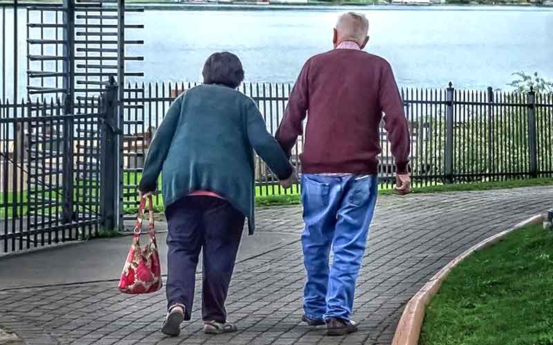 Fast walking and more steps everyday may reduce type 2 diabetes risk for older adults