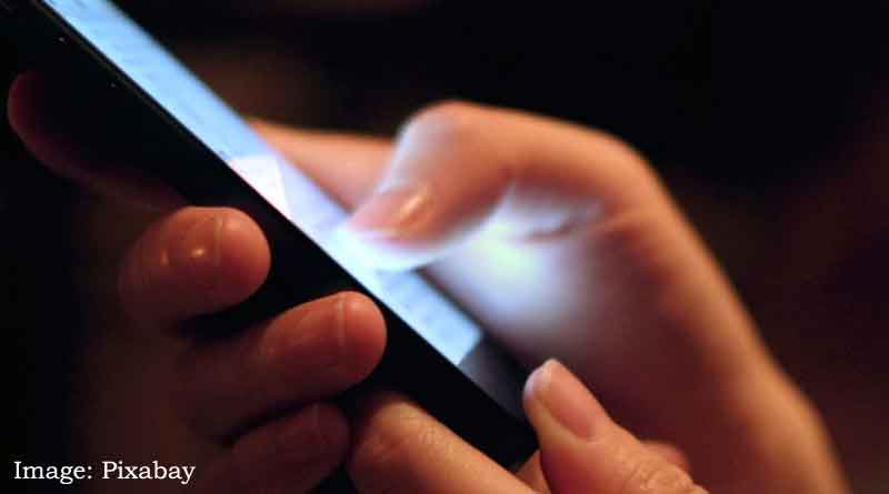 Chronic blue light of smartphones, laptops may lead to accelerated aging in humans