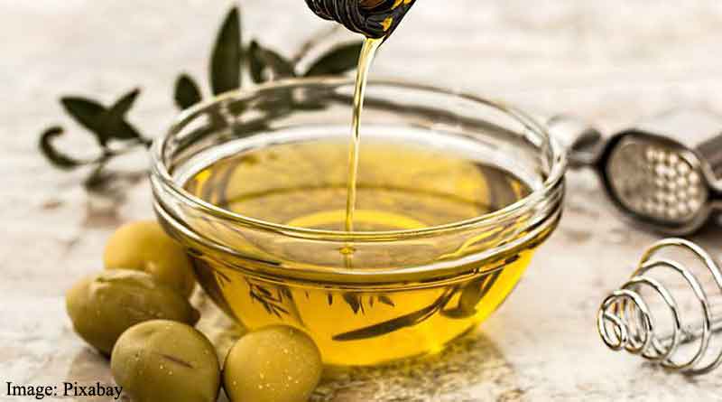 Consuming more than half a tablespoon of olive oil may lower heart disease risk