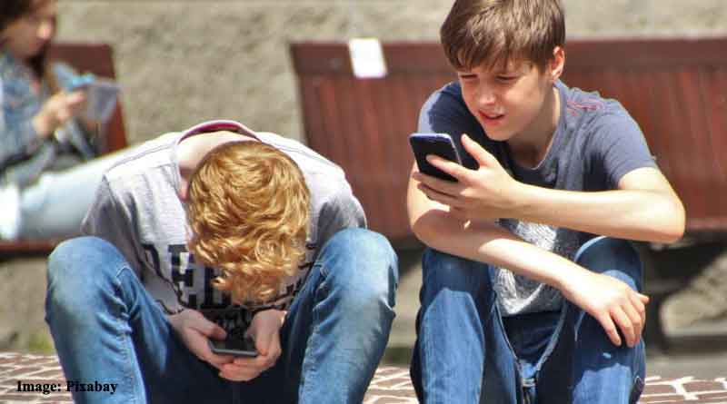 Frequently Checking Social Media Habit Changes Adolescent Brains, finds study