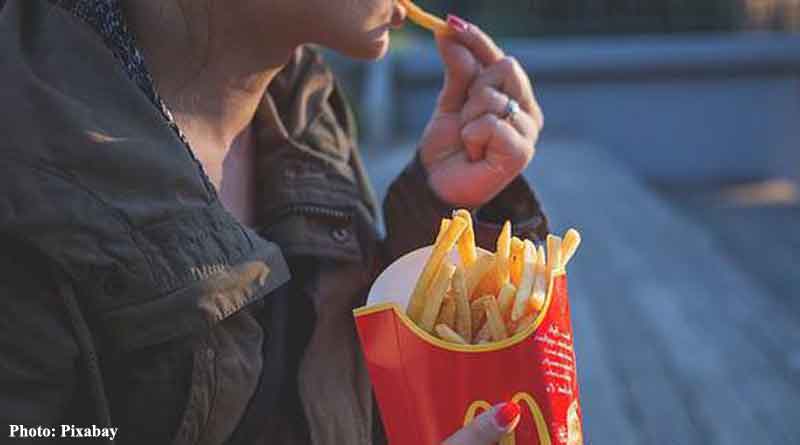 Study Finds Ultra-Processed Food Consumption Associated With Depressive Symptoms In Young Adults