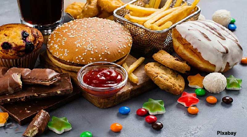 High sugar and fat rich junk food may impair our deep sleep