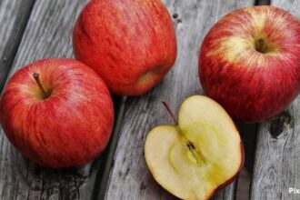 Higher intake of apples and blackberries flavonols may lower frailty onset