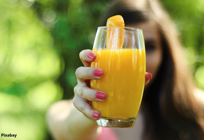 alt="Juicing may harm gut and oral microbiome"